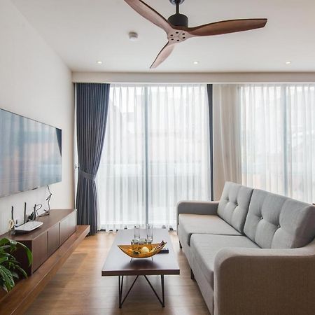 22Housing Hotel & Apartment 81 Linh Lang 河内 外观 照片