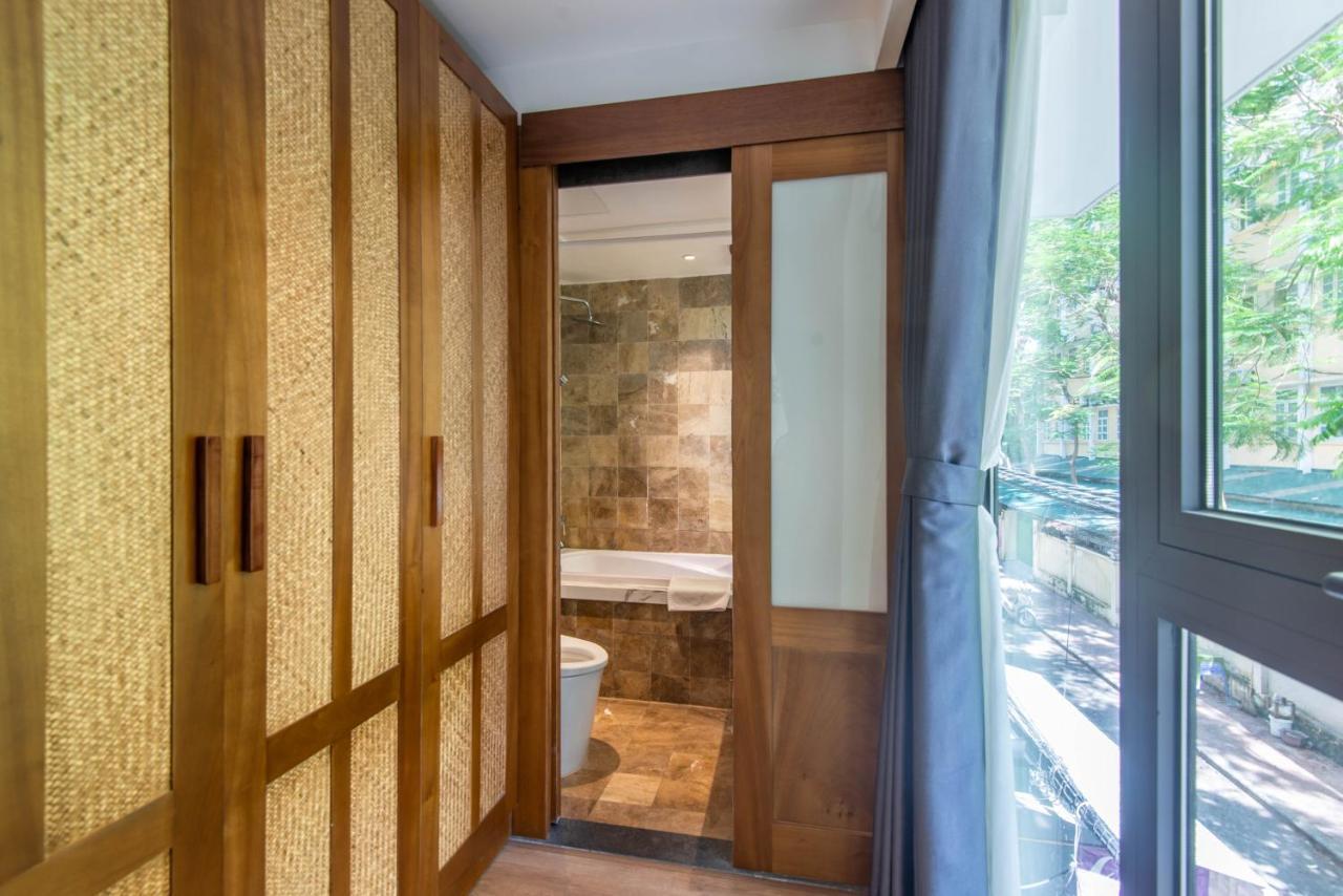 22Housing Hotel & Apartment 81 Linh Lang 河内 外观 照片