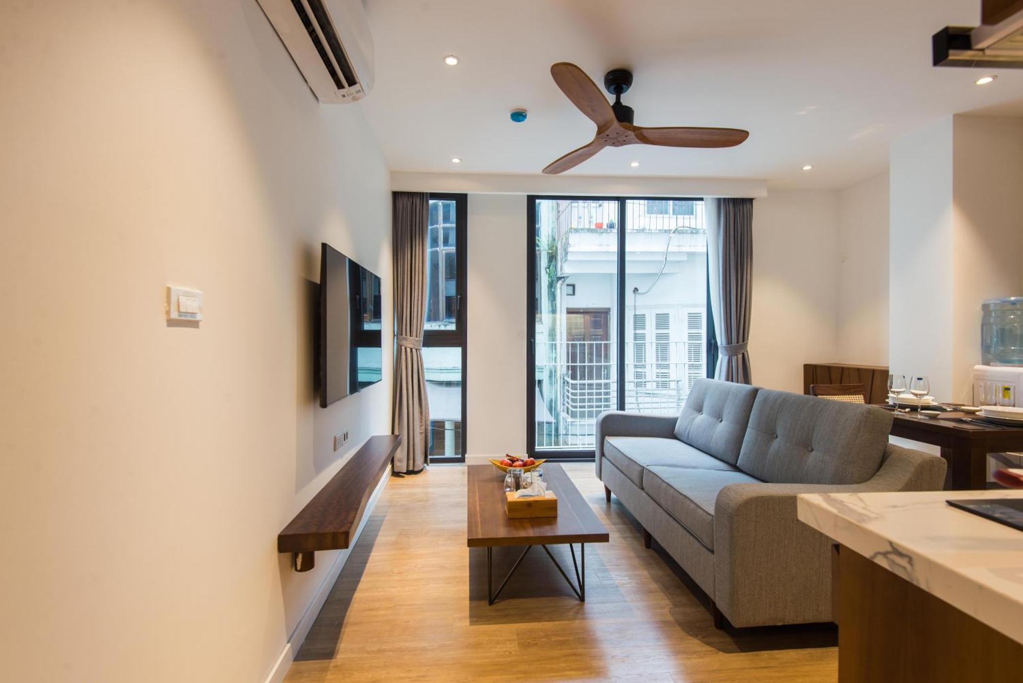22Housing Hotel & Apartment 81 Linh Lang 河内 外观 照片