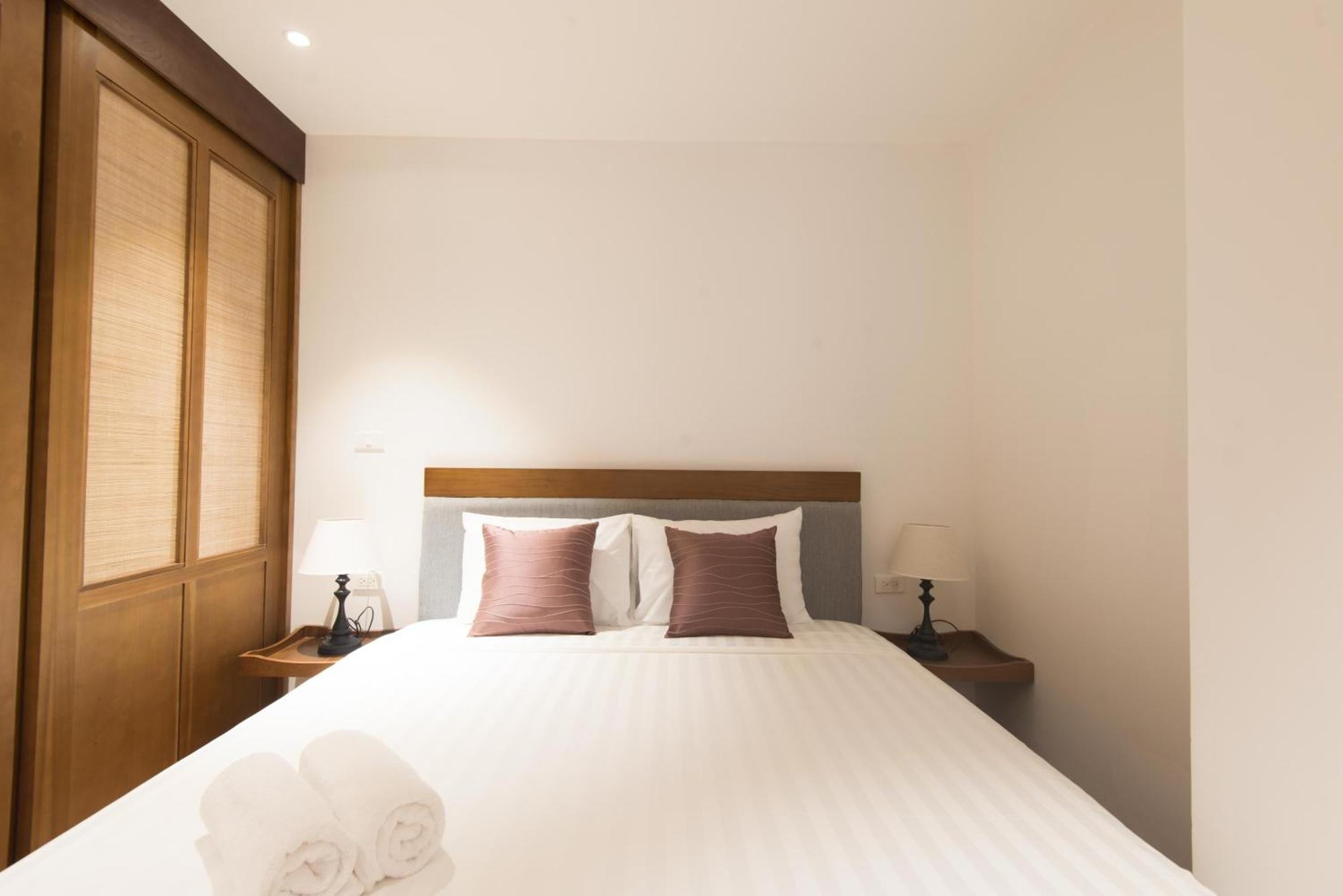 22Housing Hotel & Apartment 81 Linh Lang 河内 外观 照片